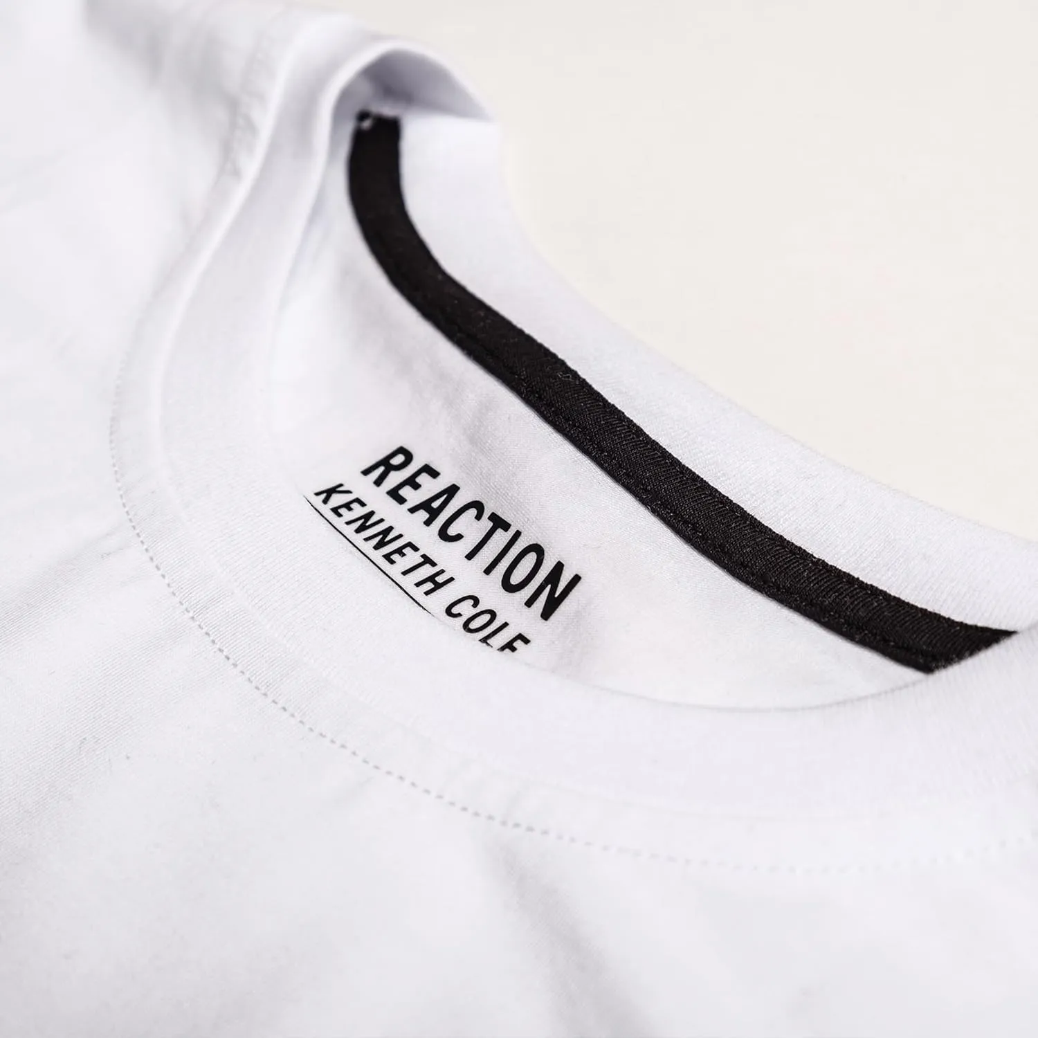 Kenneth Cole REACTION Mens T-Shirt Pack of 3 - UPF 50 Cotton/Spandex Jersey Slim Fit T Shirts for Men 3-Pack